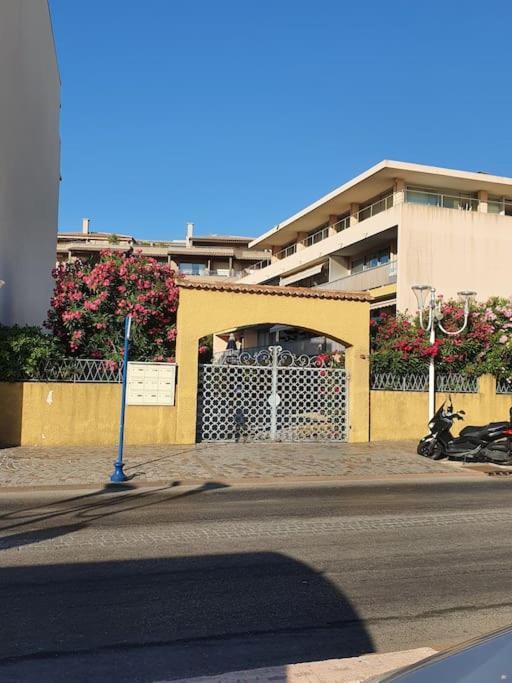 Spacious Marina&See view appartment Cavalaire-sur-Mer Exterior foto